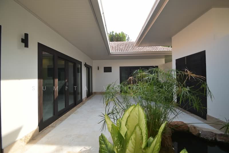 Elegant Single-Storey Villa for Sale in Sam Roi Yot Near the Beach, Prachuap Khiri Khan, Sam Roi Yot, Sam Roi Yot, Prachuap Khiri Khan, 3 Bedrooms, 290 sqm, Villa For Sale, by Sumita Vriesenga, 500288160 - DDproperty.com