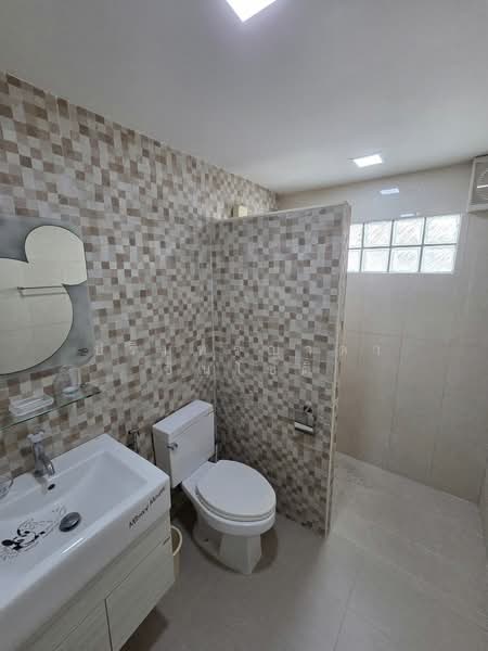 Townhouse Ratchadaphisek 32 – Ladprao, Bangkok, รัชดา 32, Chan Kasem, Chatuchak, Bangkok, 4 Bedrooms, 160 sqm, Townhouse For Rent, by ปรินทร์ญาดา ชิณโชติ, 500288168 - DDproperty.com