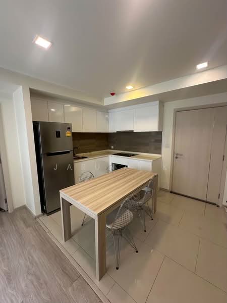 Maestro 03 Ratchada-Rama 9, Bangkok, Soi Ratchadaphisek 3 Ratchadaphisek Road, Din Daeng, Din Daeng, Bangkok, 2 Bedrooms, 66 sqm, Condo For Rent, by Jarunat K, 500288180 - DDproperty.com