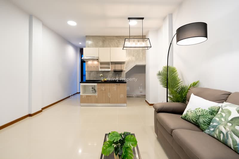 Haus 35 Chaengwattana, Nonthaburi, Soi Pakkred - Chaengwattana 35, Khlong Klue, Pak Kret, Nonthaburi, 3 Bedrooms, 162 sqm, Townhouse For Rent, by Roongrat Maitreejittawon, 500288183 - DDproperty.com