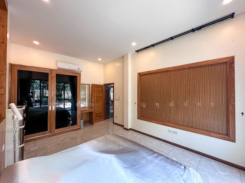 Modern Single-Story House with Expansive Garden in Mae Wang for Sale, Chiang Mai, Ban Kad, Mae Wang, Chiang Mai, 3 Bedrooms, 210 sqm, Single Detached House For Sale, by Nunthawat Hiranputtipat, 500288187 - DDproperty.com