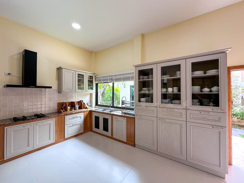 Modern Single-Story House with Expansive Garden in Mae Wang for Sale, Chiang Mai, Ban Kad, Mae Wang, Chiang Mai, 3 Bedrooms, 210 sqm, Single Detached House For Sale, by Nunthawat Hiranputtipat, 500288187 - DDproperty.com