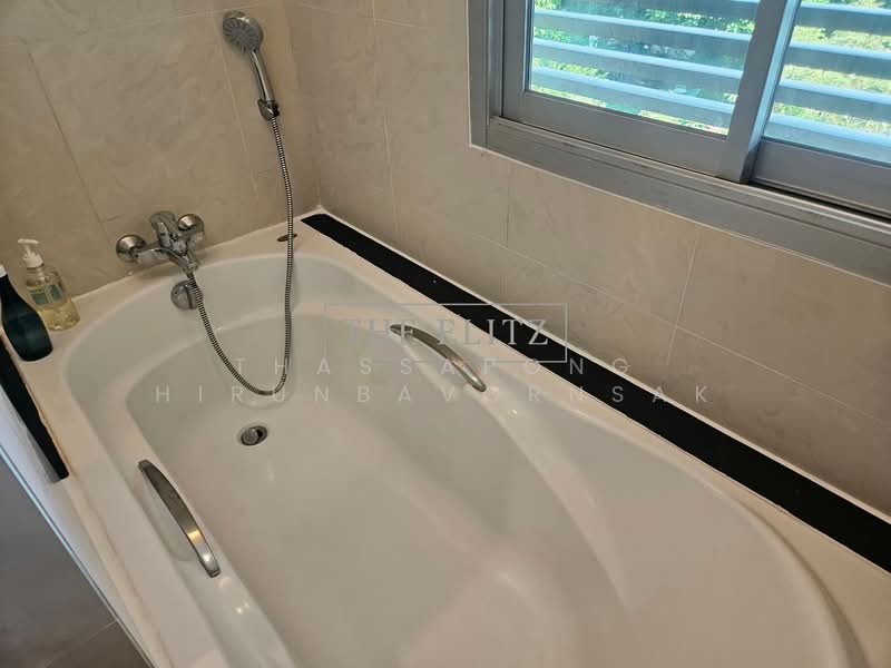 Sathorn Gallery Residences, Bangkok, 70 Pan Road, Silom, Bang Rak, Bangkok, 3 Bedrooms, 230 sqm, Condo For Rent, by Thassapong Hirunbavornsak, 500288193 - DDproperty.com