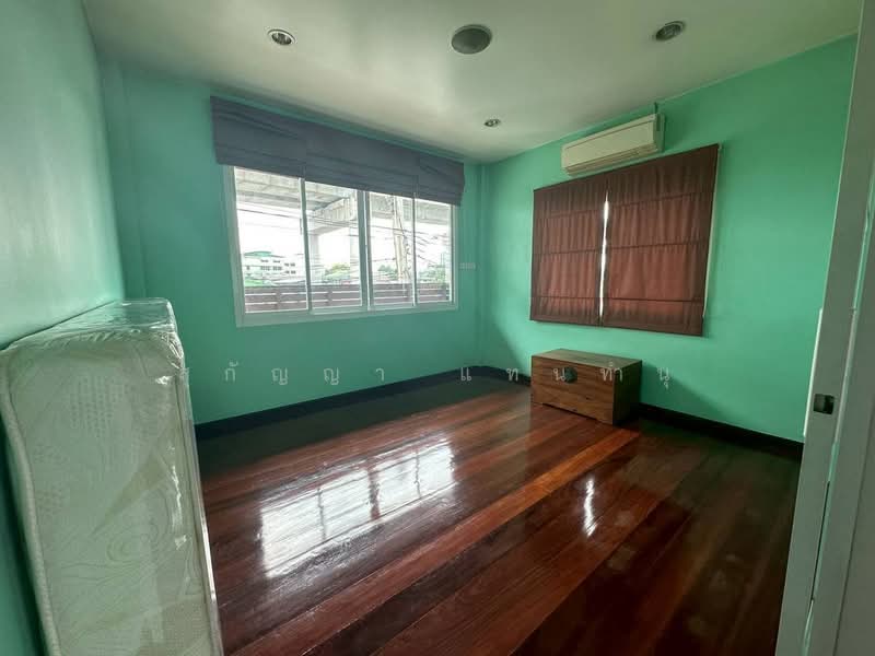 ขาย - บ้านเดี่ยวริมถนนราชพฤกษ์ | ใกล้ BTS บางหว้า, กรุงเทพ