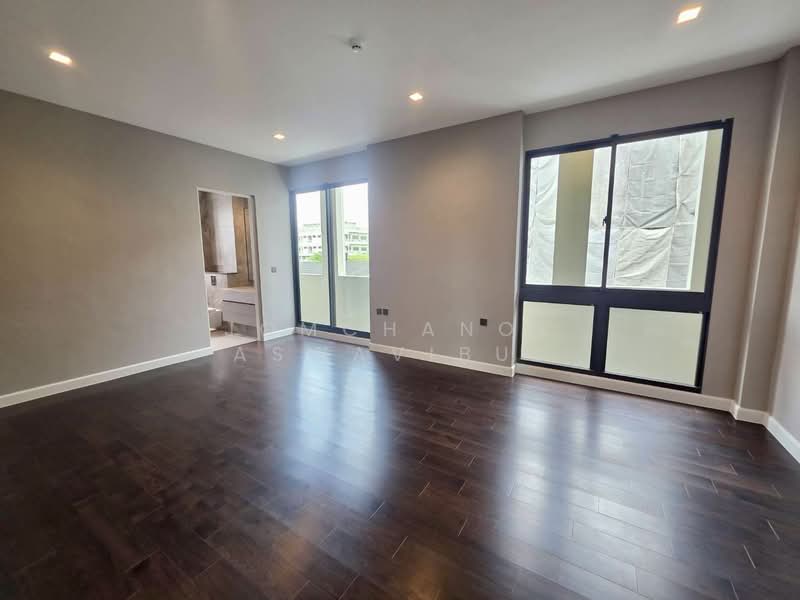 95E1 (Ninety-Five East One), Bangkok, 95 Soi Yothin Phattana 3, Khlong Chan, Bang Kapi, Bangkok, 4 Bedrooms, 846 sqm, Single Detached House For Sale, by Jomchanok Aswavibul, 500288201 - DDproperty.com