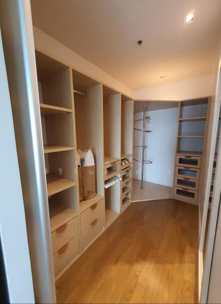 The Madison, Bangkok, Sukhumvit 41, Khlong Tan Nua, Watthana, Bangkok, 2 Bedrooms, 162 sqm, Condo For Rent, by สุจิตรา ศิริจินดาพันธ์, 500288209 - DDproperty.com