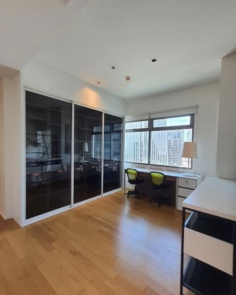 The Madison, Bangkok, Sukhumvit 41, Khlong Tan Nua, Watthana, Bangkok, 2 Bedrooms, 162 sqm, Condo For Rent, by สุจิตรา ศิริจินดาพันธ์, 500288209 - DDproperty.com