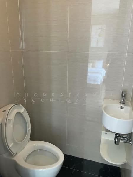 Centre Point Residence Phromphong, Bangkok, Soi Sukhumvit 39, Khlong Tan Nua, Watthana, Bangkok, 1 Bedroom, 29 sqm, Condo For Sale, by Chomratkamol Soontorntarawong (Gor), 500288434 - DDproperty.com