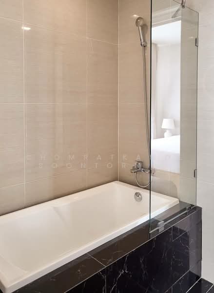 Centre Point Residence Phromphong, Bangkok, Soi Sukhumvit 39, Khlong Tan Nua, Watthana, Bangkok, 2 Bedrooms, 55 sqm, Condo For Rent, by Chomratkamol Soontorntarawong (Gor), 500288454 - DDproperty.com