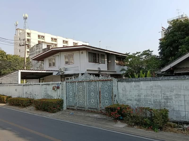5-BR House, Bangkok, Praborommaharatchawang, Phra Nakhon, Bangkok, 5 Bedrooms, 748 sqm, Single Detached House For Sale, by Orapa Sumetheesirisakul, 500288502 - DDproperty.com