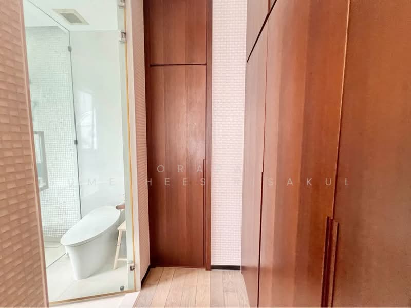 Vittorio 39, Bangkok, 8 Sukhumvit, Khlong Tan Nua, Watthana, Bangkok, 3 Bedrooms, 325 sqm, Condo For Sale, by Orapa Sumetheesirisakul, 500288543 - DDproperty.com