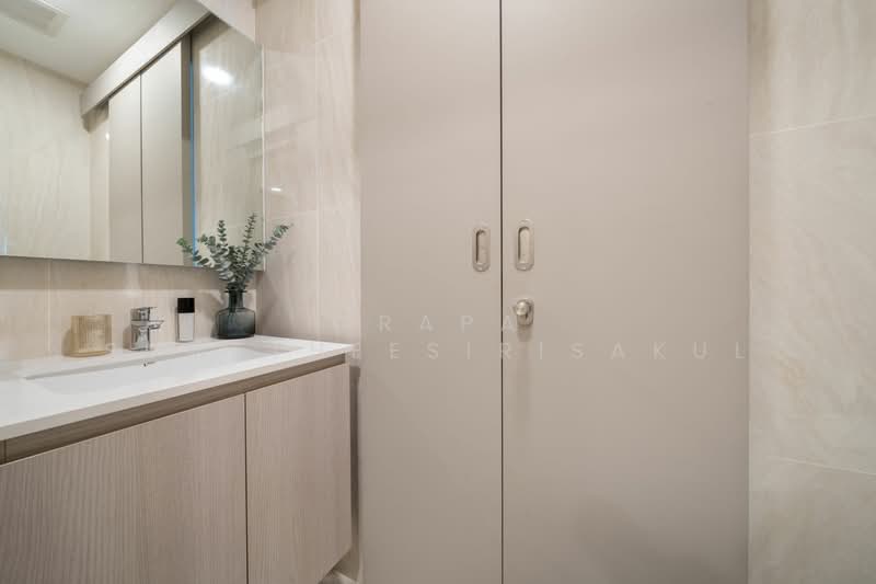 Chewathai Residence Thonglor, Bangkok, Soi Thonglor 20, Thonglor Road, Khlong Tan Nua, Watthana, Bangkok, 2 Bedrooms, 50 sqm, Condo For Sale, by Orapa Sumetheesirisakul, 500288582 - DDproperty.com
