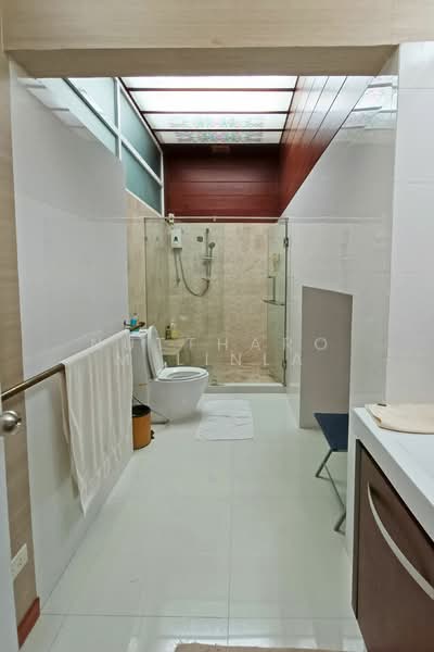 Premier Condominium : พรีเมียร์ คอนโดมิเนียม, กรุงเทพ, ถนนสุขุมวิท 24, คลองตัน, คลองเตย, กรุงเทพ, 410 ตร.ม., คอนโด ขาย, โดย Nuttharom Linla, 500288612 - DDproperty.com