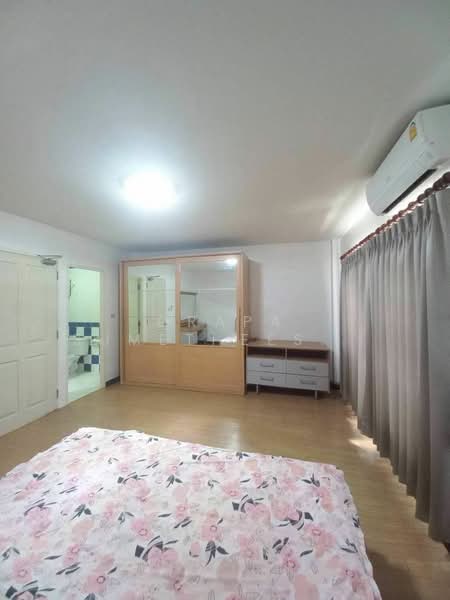 Aspire Rama 9, Bangkok, Soi Rama 9, Rama 9 Road, Huai Khwang, Huai Khwang, Bangkok, 3 Bedrooms, 150 sqm, Condo For Sale, by Orapa Sumetheesirisakul, 500288633 - DDproperty.com