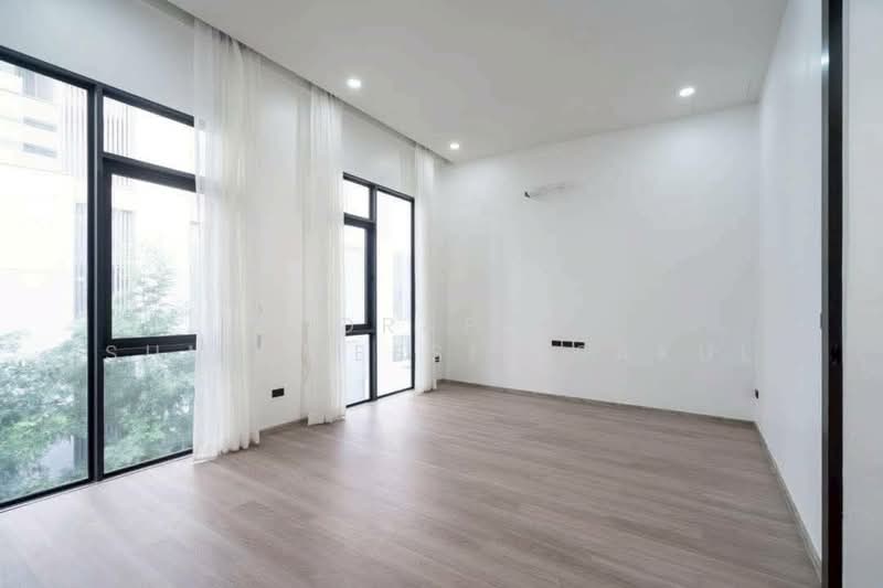 4-BR Townhouse, Bangkok, Khlongtoei Nua, Watthana, Bangkok, 4 Bedrooms, 250 sqm, Townhouse For Sale, by Orapa Sumetheesirisakul, 500288639 - DDproperty.com