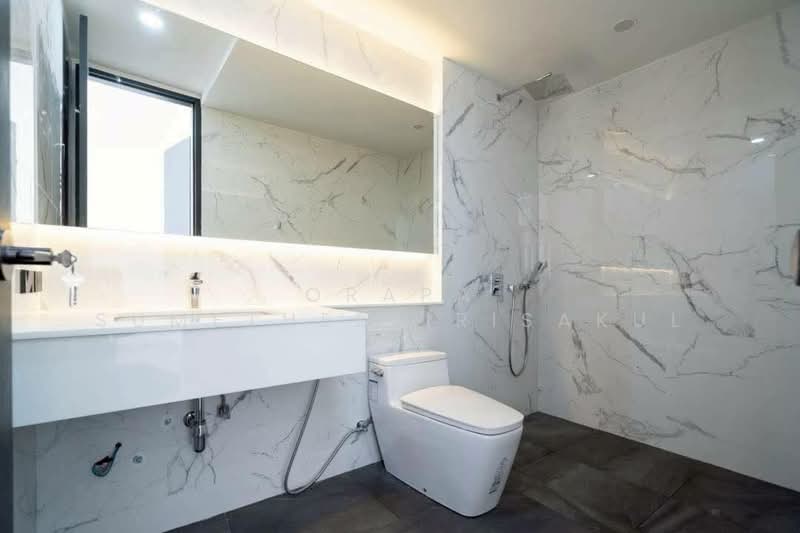 4-BR Townhouse, Bangkok, Khlongtoei Nua, Watthana, Bangkok, 4 Bedrooms, 250 sqm, Townhouse For Sale, by Orapa Sumetheesirisakul, 500288639 - DDproperty.com