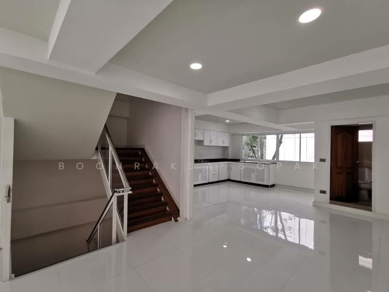 For Rent - 4-BR House, Bangkok