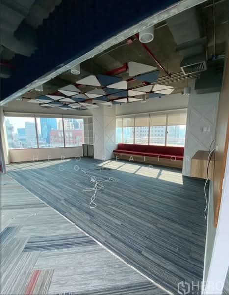 For Rent Office Space 1,116 sqm Watthana, Bangkok near BTS Asok & MRT Sukhumvit HRE00679, กรุงเทพ, คลองเตยเหนือ, วัฒนา, กรุงเทพ, 1,116 ตร.ม., สำนักงาน ให้เช่า, โดย Hero Realtor Co., Ltd., 500288709 - DDproperty.com