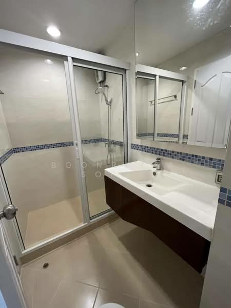 Life @ Ratchada-Huai Khwang, Bangkok, 189 Pracharatbamphen Road, Huai Khwang, Huai Khwang, Bangkok, 2 Bedrooms, 64 sqm, Condo For Rent, by Boonraksa Sopak, 500288714 - DDproperty.com