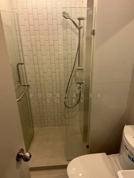 Life Asoke, Bangkok, Asoke-Dindang Road, Bang Kapi, Huai Khwang, Bangkok, 2 Bedrooms, 52 sqm, Condo For Rent, by Boonraksa Sopak, 500288720 - DDproperty.com