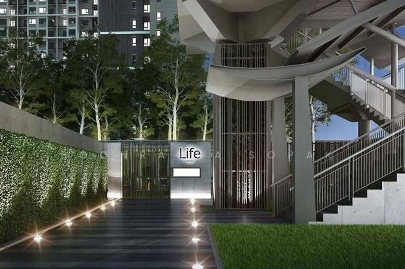 Life Asoke, Bangkok, Asoke-Dindang Road, Bang Kapi, Huai Khwang, Bangkok, 2 Bedrooms, 52 sqm, Condo For Rent, by Boonraksa Sopak, 500288720 - DDproperty.com