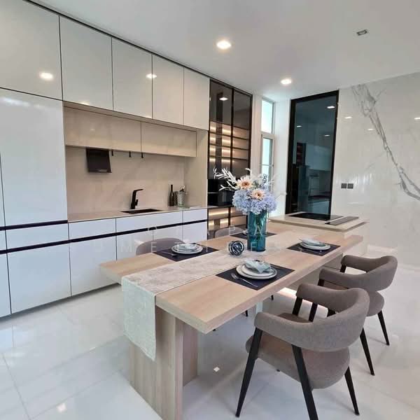 undefined, Bangkok, Lat Phrao, Lat Phrao, Bangkok, 3 Bedrooms, 371 sqm, Single Detached House For Sale, by Orapa Sumetheesirisakul, 500288726 - DDproperty.com