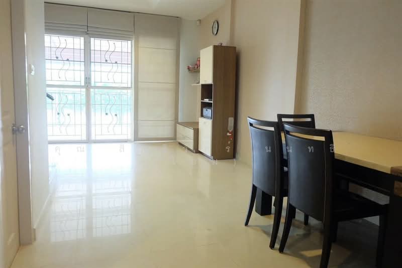 Baan Klang Muang Urbanion Ladprao - Chokchai 4, Bangkok, Ladprao Wang Hin Road, Lat Phrao, Lat Phrao, Bangkok, 3 Bedrooms, 150 sqm, Townhouse For Sale, by คุณ สิทธิวัตร์ นนทธิ (โอม), 500288788 - DDproperty.com