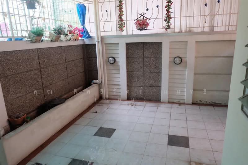 Baan Klang Muang Urbanion Ladprao - Chokchai 4 : บ้านกลางเมือง เออร์บาเนี่ยน ลาดพร้าว - โชคชัย 4, กรุงเทพ, ถนน ลาดพร้าววังหิน, ลาดพร้าว, ลาดพร้าว, กรุงเทพ, 150 ตร.ม., ทาวน์เฮ้าส์ ขาย, โดย คุณ สิทธิวัตร์ นนทธิ (โอม), 500288788 - DDproperty.com