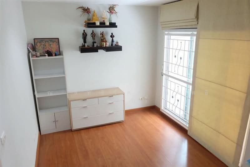 Baan Klang Muang Urbanion Ladprao - Chokchai 4 : บ้านกลางเมือง เออร์บาเนี่ยน ลาดพร้าว - โชคชัย 4, กรุงเทพ, ถนน ลาดพร้าววังหิน, ลาดพร้าว, ลาดพร้าว, กรุงเทพ, 150 ตร.ม., ทาวน์เฮ้าส์ ขาย, โดย คุณ สิทธิวัตร์ นนทธิ (โอม), 500288788 - DDproperty.com