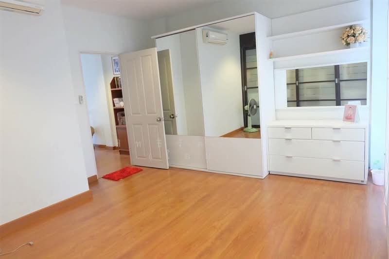 Baan Klang Muang Urbanion Ladprao - Chokchai 4, Bangkok, Ladprao Wang Hin Road, Lat Phrao, Lat Phrao, Bangkok, 3 Bedrooms, 150 sqm, Townhouse For Sale, by คุณ สิทธิวัตร์ นนทธิ (โอม), 500288788 - DDproperty.com