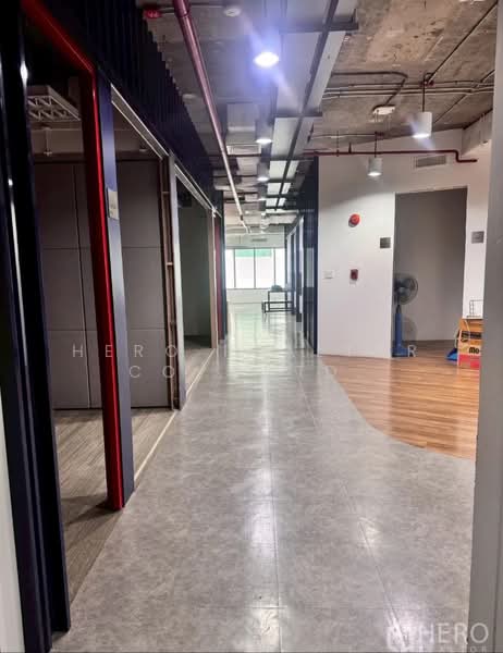 ให้เช่า - For Rent Office Space 504 sqm near BTS Asok & MRT Sukhumvit HRE00681, กรุงเทพ