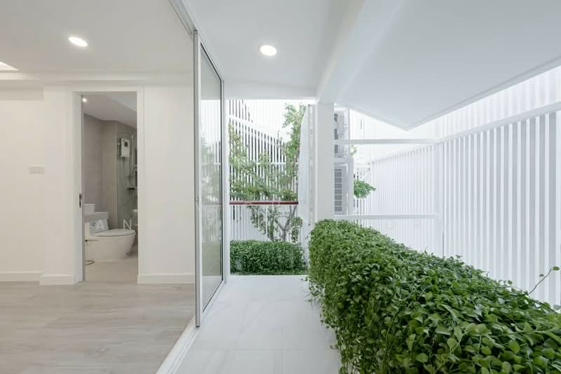 4-BR Townhouse, Bangkok, Khlong Tan Nua, Watthana, Bangkok, 4 Bedrooms, 250 sqm, Townhouse For Rent, by Vichai  Annavakulthorn, 500288857 - DDproperty.com
