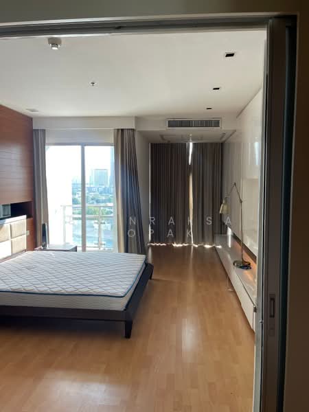 Nusasiri Grand, Bangkok, Soi Sukhumvit 42, Phra Kanong, Khlong Toei, Bangkok, 1 Bedroom, 82 sqm, Condo For Rent, by Boonraksa Sopak, 500288861 - DDproperty.com