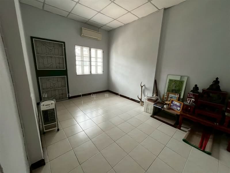 ทาวน์เฮ้าส์ 2 ชั้น 19.5 ตร.ว. หมู่บ้านเอื้อประชา ซอยนวลจันทร์56 แยก7, กรุงเทพ, ถนนนวลจันทร์, นวลจันทร์, บึงกุ่ม, กรุงเทพ, 80 ตร.ม., ทาวน์เฮ้าส์ ขาย, โดย คุณ ภาณุพงษ์ จะมณี (ออโต้), 500288891 - DDproperty.com