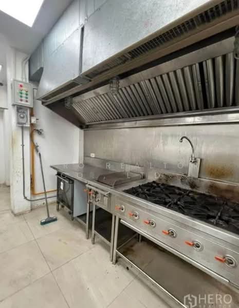 For Rent Retail Space 500 sqm in Samsen Nai, Phaya Thai, Bangkok near BTS Ari BRE22373, Bangkok, Samsen Nai, Phaya Thai, Bangkok, , 500 sqm, Retail Space For Rent, by Hero Realtor Co., Ltd., 500288945 - DDproperty.com