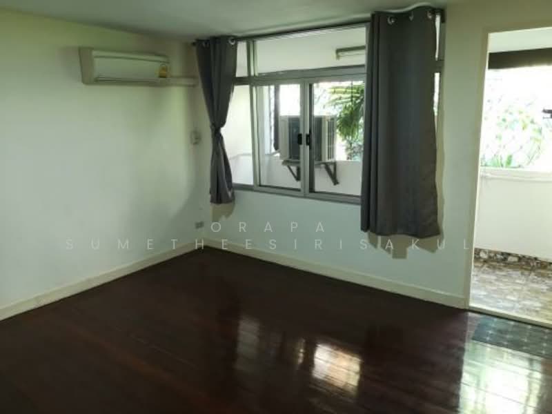 For Sale - 3-BR Townhouse, Bangkok