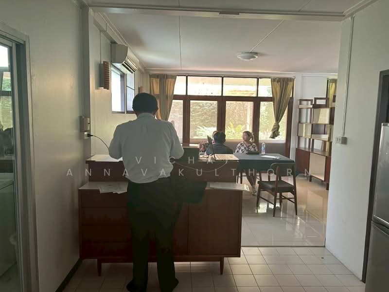 2-BR House, Bangkok, Khong Tan, Khlong Toei, Bangkok, 2 Bedrooms, 150 sqm, Single Detached House For Rent, by Vichai  Annavakulthorn, 500288972 - DDproperty.com