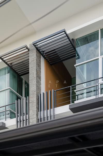4-BR Townhouse, Bangkok, Lat Phrao, Lat Phrao, Bangkok, 4 Bedrooms, 445 sqm, Townhouse For Sale, by Orapa Sumetheesirisakul, 500288999 - DDproperty.com