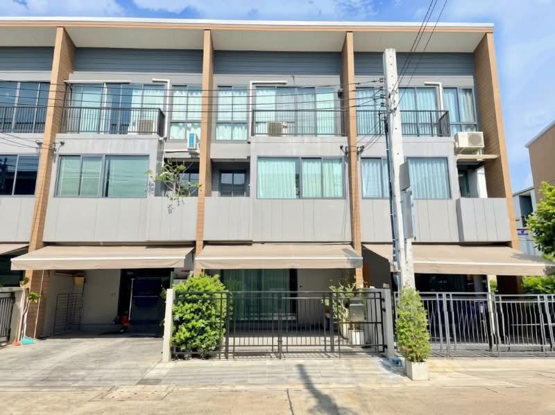 Baan Klang Muang Sukhumvit-Onnut : บ้านกลางเมือง สุขุมวิท อ่อนนุช, กรุงเทพ, Soi On Nut 70/1, ประเวศ, ประเวศ, กรุงเทพ, 142 ตร.ม., ทาวน์เฮ้าส์ ขาย, โดย คุณ วิภาพร (ภา), 500289025 - DDproperty.com