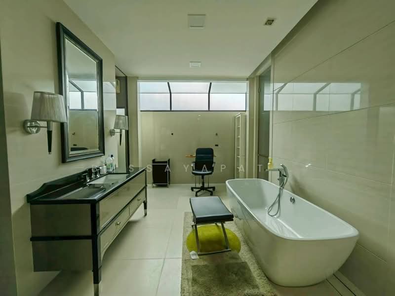 Nantawan Pinklao-Ratchapruek, Bangkok, Ratchaphruek Road, Taling Chan, Taling Chan, Bangkok, 4 Bedrooms, 338 sqm, Single Detached House For Sale, by BUSSAYAPAT ., 500289030 - DDproperty.com