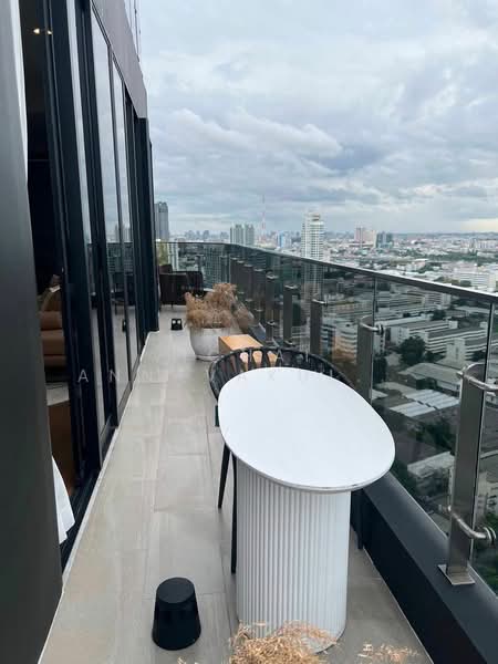 IDEO Q Victory, Bangkok, 9 Phaya Thai Road, Thanon Phaya Thai, Ratchathewi, Bangkok, 2 Bedrooms, 71 sqm, Condo For Rent, by Vichai  Annavakulthorn, 500289109 - DDproperty.com
