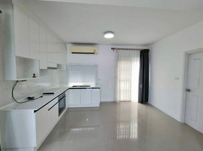 เดอะ วิลเลจ บางนา - วงแหวน 2 (The Village Bangna - Wongwaen 2), Samut Prakan, Bangphli Yai, Bang Plee, Samut Prakan, 3 Bedrooms, 132 sqm, Townhouse For Rent, by ณภัทร พรสิริเมธากุล, 500289111 - DDproperty.com