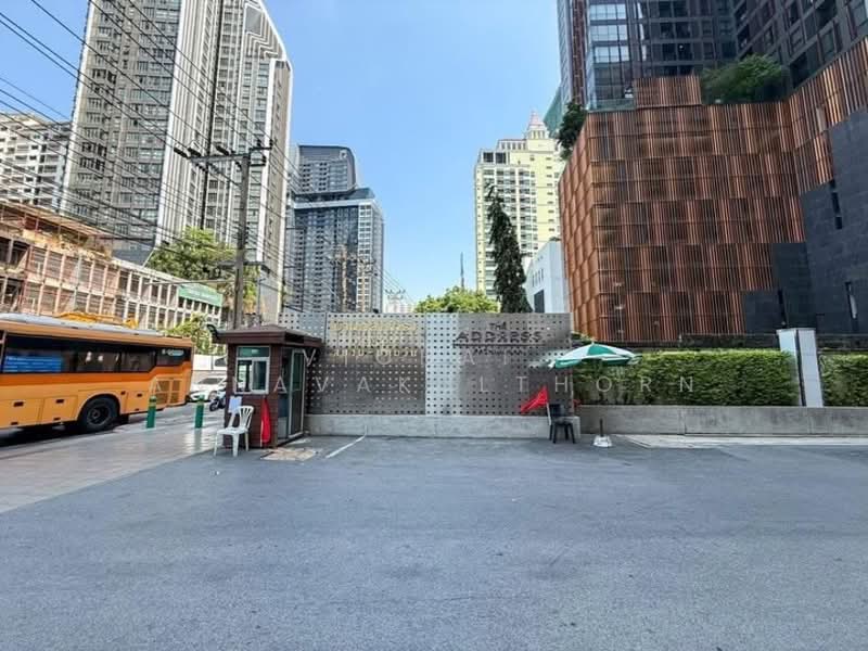 Baan Klang Krung Siam-Pathumwan, Bangkok, Petchburi Road, Thanon Phetchaburi, Ratchathewi, Bangkok, 2 Bedrooms, 85 sqm, Condo For Rent, by Vichai  Annavakulthorn, 500289123 - DDproperty.com