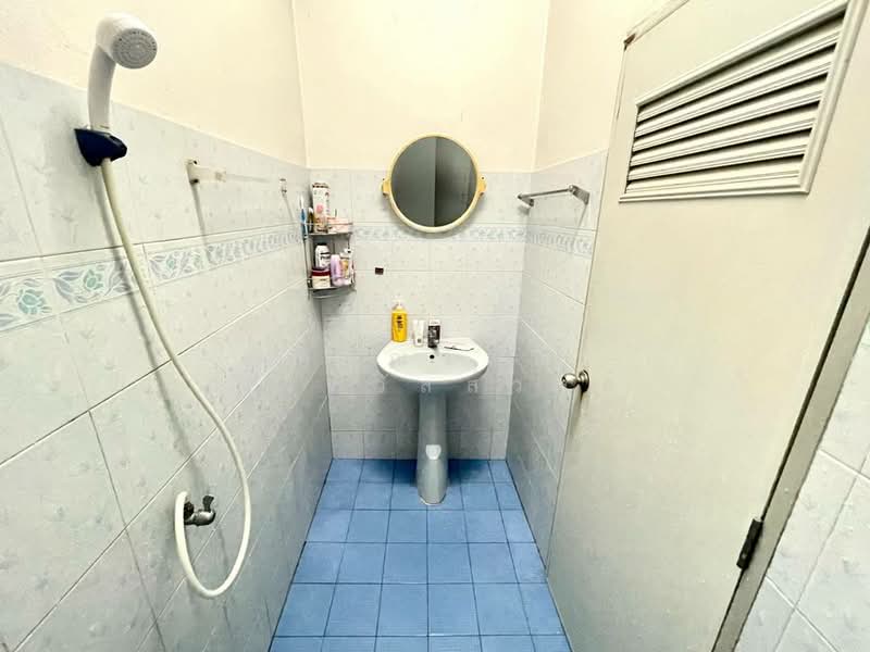 ขาย ทาวน์เฮ้าส์ 2 ชั้น หมู่บ้าน ฟลาวเวอรี่โฮม ปากเกร็ด, Nonthaburi, Ban Mai, Pak Kret, Nonthaburi, 2 Bedrooms, 80 sqm, Townhouse For Sale, by กรณวัสส์ กัณฑวัสส์วงส์, 500289133 - DDproperty.com