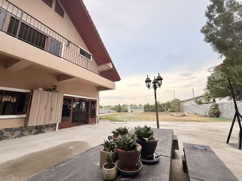 Freehold family home or technical/business office in a prime private location near Mabprachan Lake, Chon Buri (Pattaya), Poong, Bang Lamung (Pattaya), Chon Buri (Pattaya), 3 Bedrooms, 100 sqm, Single Detached House For Sale, by Benjawan Chukunhom, 500289141 - DDproperty.com