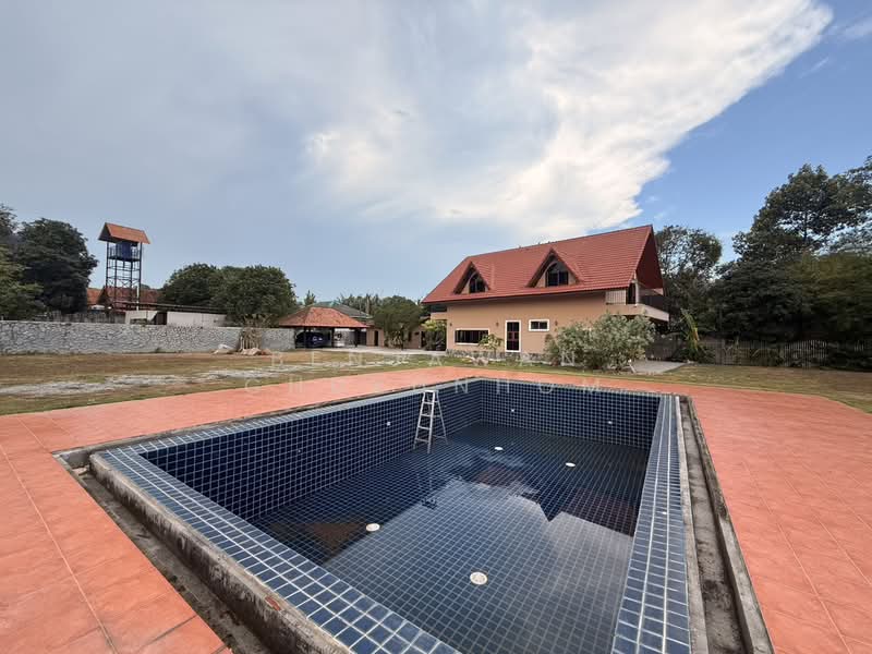 Freehold family home or technical/business office in a prime private location near Mabprachan Lake, Chon Buri (Pattaya), Poong, Bang Lamung (Pattaya), Chon Buri (Pattaya), 3 Bedrooms, 100 sqm, Single Detached House For Sale, by Benjawan Chukunhom, 500289141 - DDproperty.com