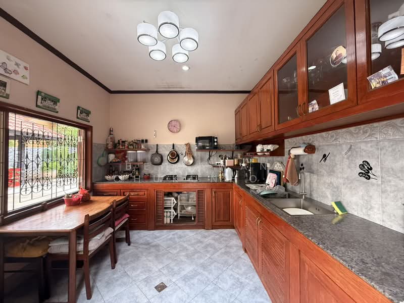 Freehold family home or technical/business office in a prime private location near Mabprachan Lake, Chon Buri (Pattaya), Poong, Bang Lamung (Pattaya), Chon Buri (Pattaya), 3 Bedrooms, 100 sqm, Single Detached House For Sale, by Benjawan Chukunhom, 500289141 - DDproperty.com