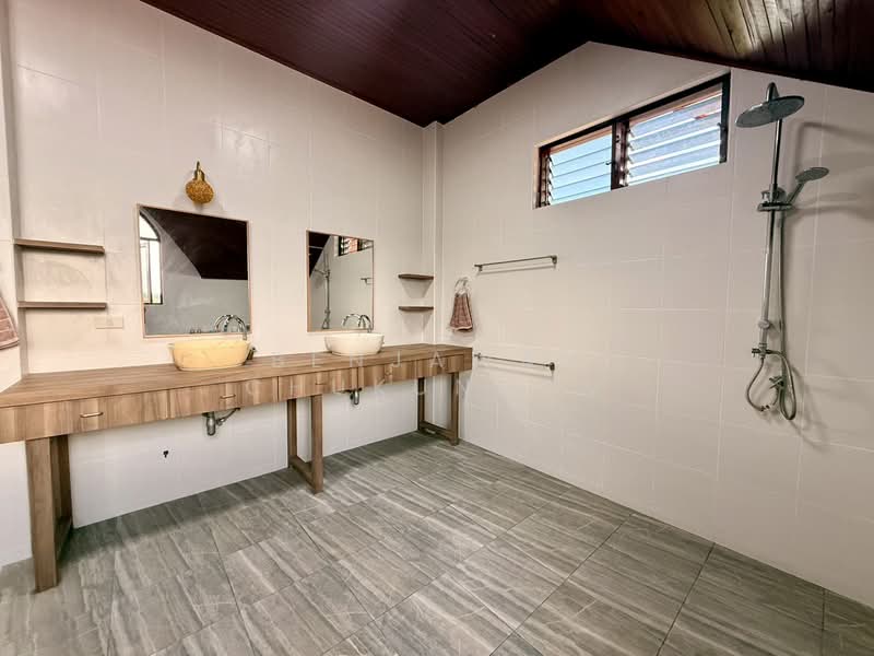 Freehold family home or technical/business office in a prime private location near Mabprachan Lake, Chon Buri (Pattaya), Poong, Bang Lamung (Pattaya), Chon Buri (Pattaya), 3 Bedrooms, 100 sqm, Single Detached House For Sale, by Benjawan Chukunhom, 500289141 - DDproperty.com