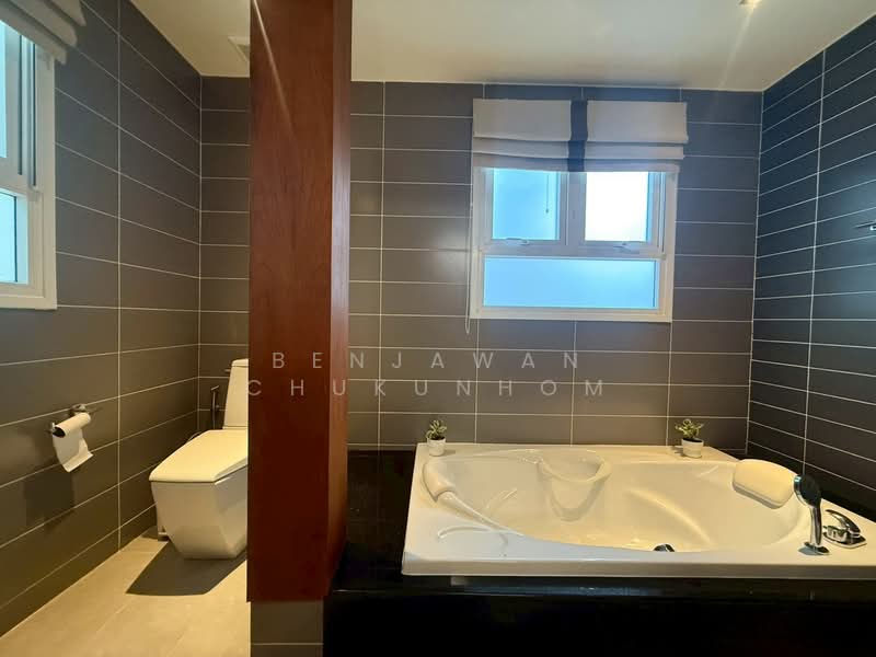 กรีน ฟิล วิลล่า 5, Chon Buri (Pattaya), Nong Pla Lai, Bang Lamung (Pattaya), Chon Buri (Pattaya), 4 Bedrooms, 189 sqm, Single Detached House For Rent, by Benjawan Chukunhom, 500289226 - DDproperty.com