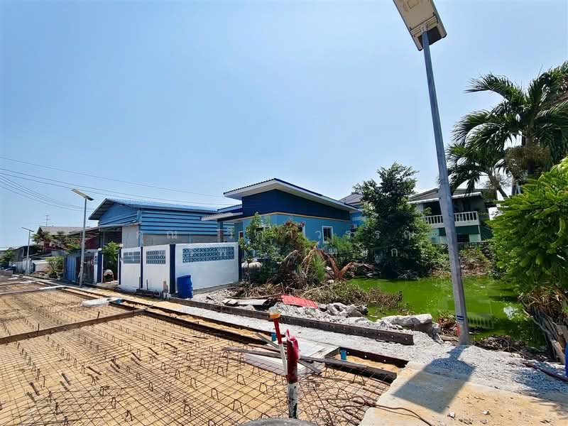 ขาย - ที่ดินเปล่า 55 ตร.ว. ชุมชนคลองหลอดปิ้ง ซอยหลอดปิ้ง1 ถนนประชาอุทิศ, สมุทรปราการ